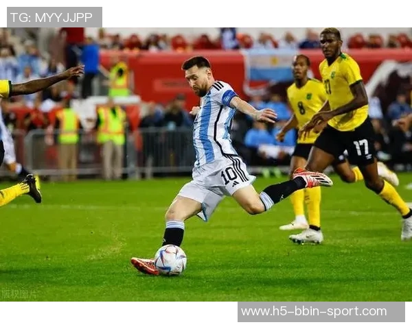 梅西前往墨西哥踢球的可能性引发热议纳瓦斯对此表示不确定